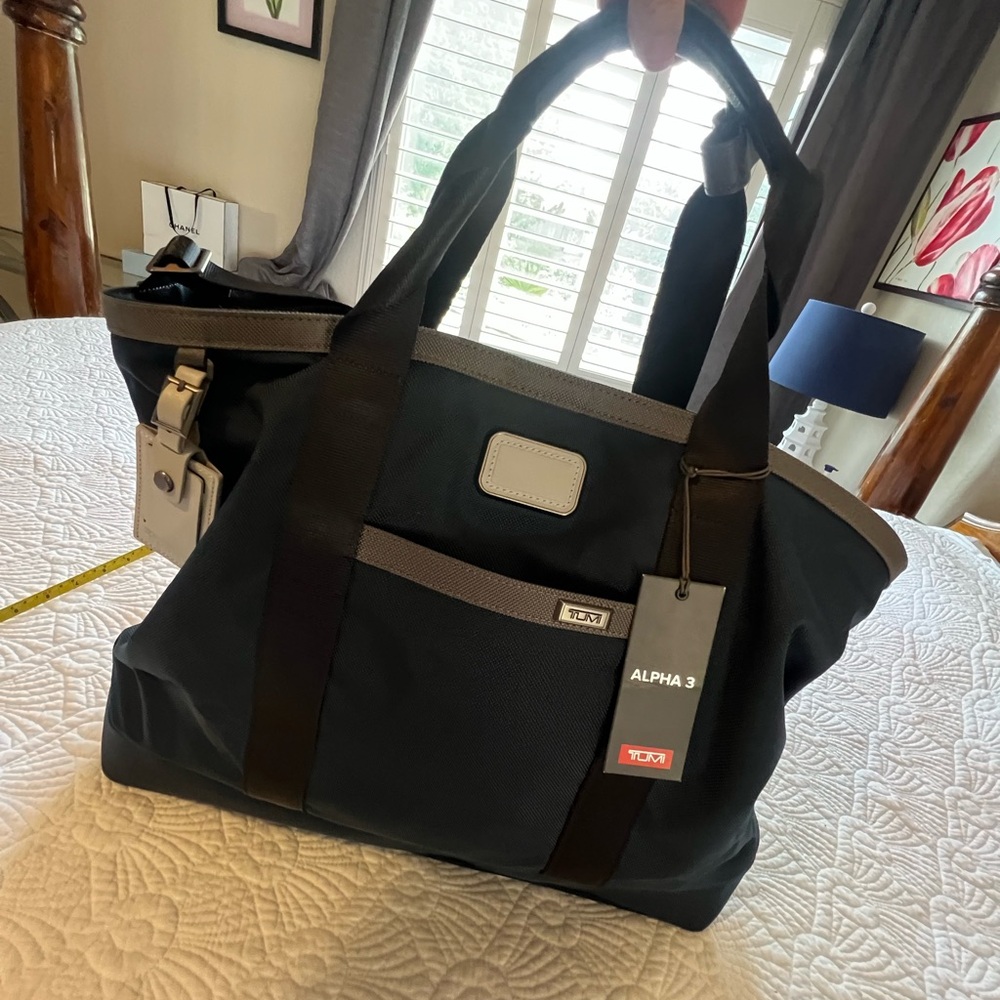 Tumi Black NWT Interior Large Tote Bag